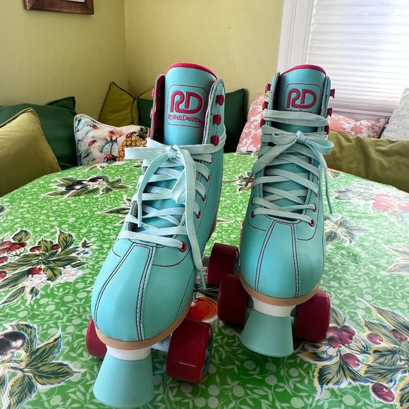 Roller Derby Candi GRL Lucy Roller Skates~Watermelon~ Adjustable Size 3-6 w/pads - Picture 4 of 12